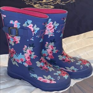 Joules girls rain boots. Girls size 13.